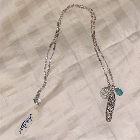 Blue Marble Leaf Chain Necklace - Picture 9 of 9